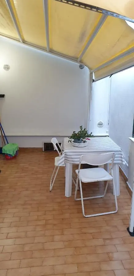 Casa Domy Lägenhet Bari